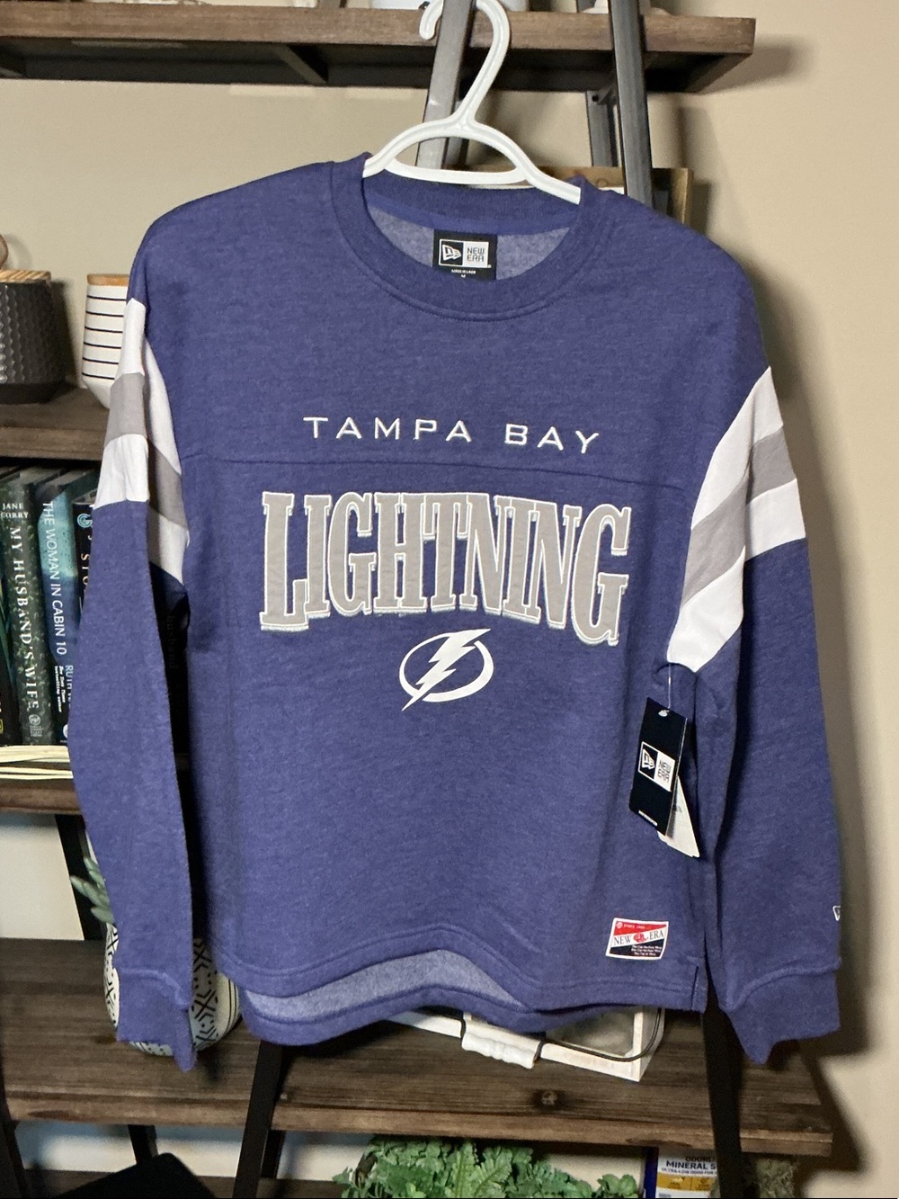 New Era Tampa Bay Lightning Crewneck Sweatshirt Size M